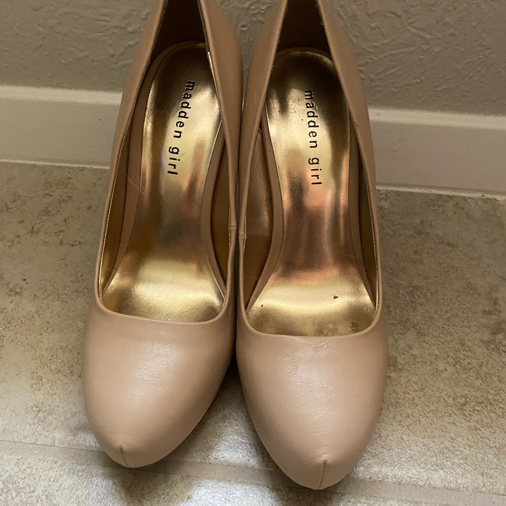 Madden Girl Nude Heels/Pumps